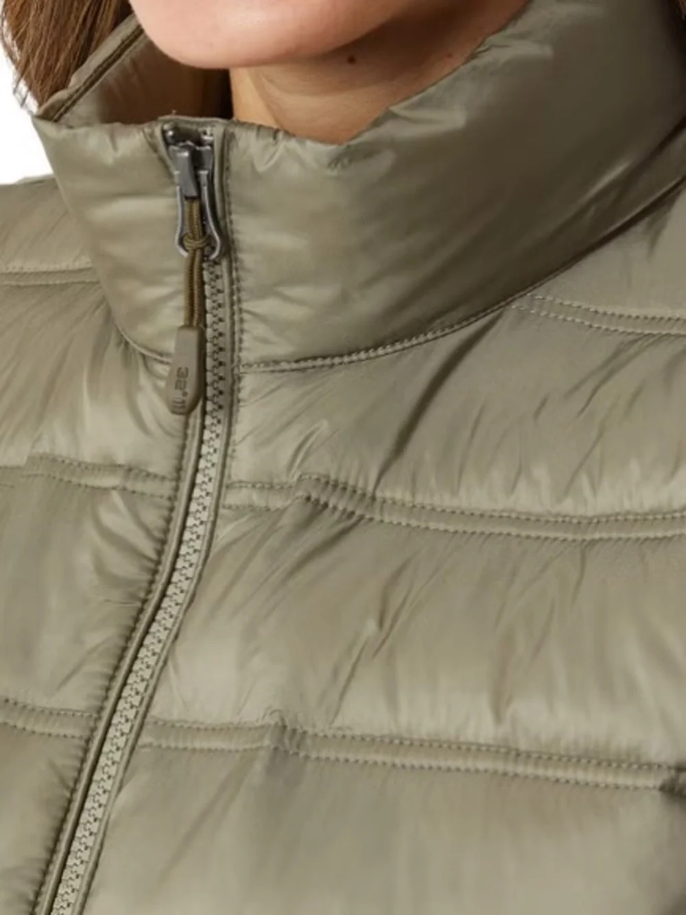 32 Degrees Women's Vest, Green, Small & Medium Available- NWT